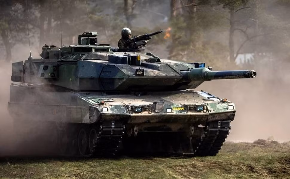 Các thông số kỹ thuật của Strv 122 rất ấn tượng, nhưng tại cuộc xung đột ở Ukraine, chiếc xe tăng được thiết kế đặc biệt và hiện đại này vẫn bị phá hủy dễ dàng.