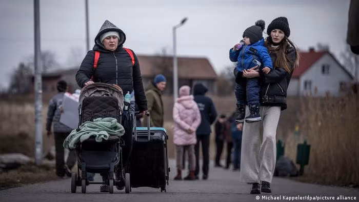 Người đứng đầu Cao ủy Liên hợp quốc về người tị nạn (UNHCR) Filippo Grandi đánh giá, đây là cuộc tị nạn lớn nhất tại châu Âu kể từ Chiến tranh thế giới 2.