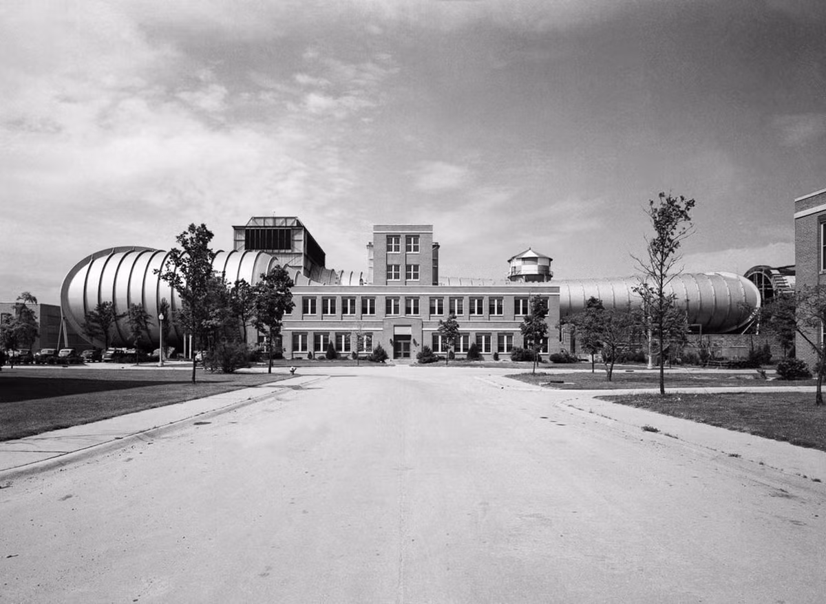Đường hầm tại Trung tâm Nghiên cứu Langley năm 1949.
