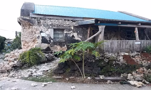 Tan hoang hien truong dong dat rung chuyen Philippines, nhieu thuong vong