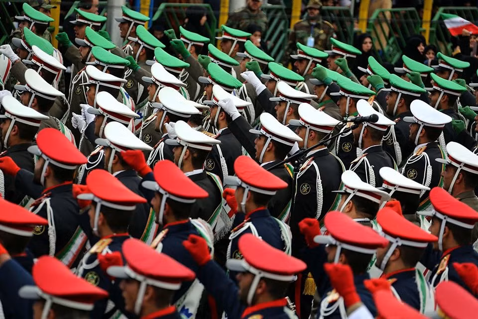 Ngày 10/5/2019, một quan chức cấp cao trong chính phủ Iran cảnh báo lực lượng Mỹ sẽ đối mặt với "mưa tên lửa" nếu thực hiện bất cứ động thái nào chống lại Iran.