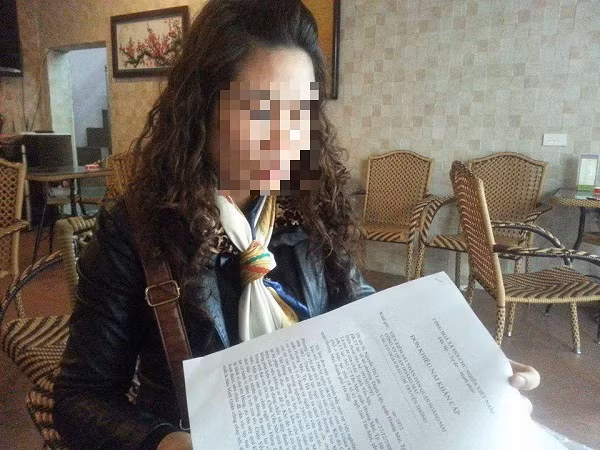 Khoi to vu be gai 8 tuoi bi xam hai tinh duc o Ha Noi