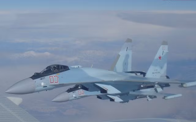 Về vấn đề này, các chuyên gia Nga đã giải thích lý do tại sao máy bay Su-35 của Nga không đánh chặn máy bay chiến đấu và máy bay không người lái của Thổ Nhĩ Kỳ ở Syria.