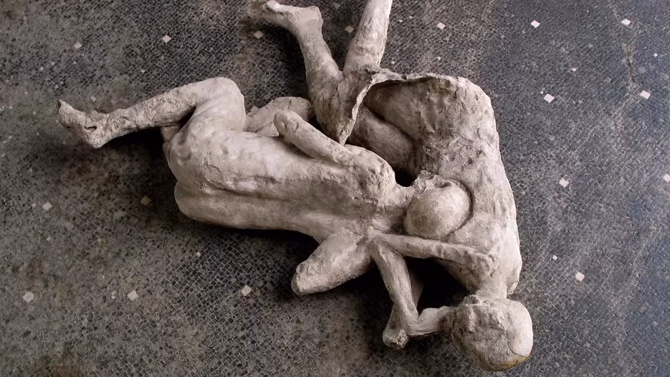 Phát hiện bất ngờ về những bộ hài cốt hóa đá ở Pompeii Phat hien bat ngo ve nhung bo hai cot hoa da o Pompeii