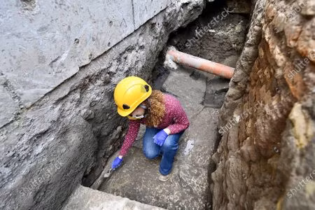 Những hố tử thần xuất hiện ở Rome được cho là do tác động từ hoạt động khai thác đá, đào hầm và xây hầm mộ khiến mặt đất trở nên kém ổn định, đặc biệt sau những trận mưa lớn.