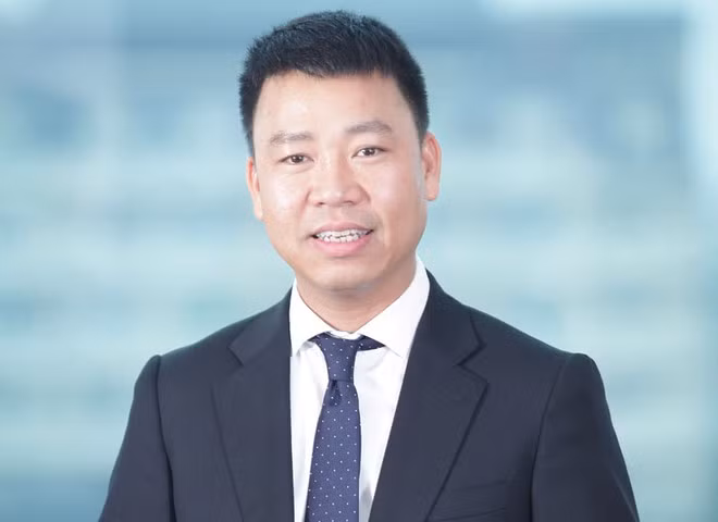  1. Ông Lê Vĩnh Sơn (SN 1974): Chủ tịch Hội đồng Quản trị Công ty Cổ phần Quốc tế Sơn Hà. Chuyên môn nghiệp vụ: Đại học, ngành Kinh tế; Học hàm học vị: Thạc sĩ, ngành Quản trị Kinh doanh; Lý luận chính trị: Sơ cấp. Ông Lê Vĩnh Sơn là Đại biểu HĐND TP. Hà Nội nhiệm kỳ 2016-2021; trúng cử đại biểu HDNĐ TP. Hà Nội nhiệm kỳ 2021-2026 tại đơn vị bầu cử huyện Mỹ Đức.