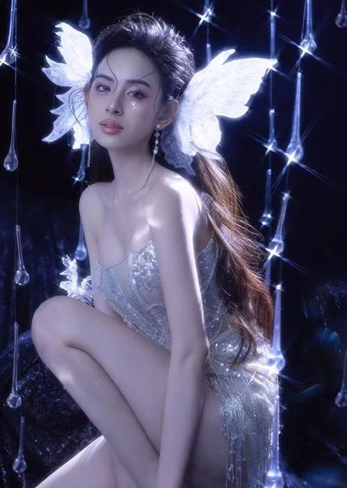 Hương Liên vừa quyến rũ vừa đẹp ngọt ngào. Ảnh: Instagram Hương Liên.