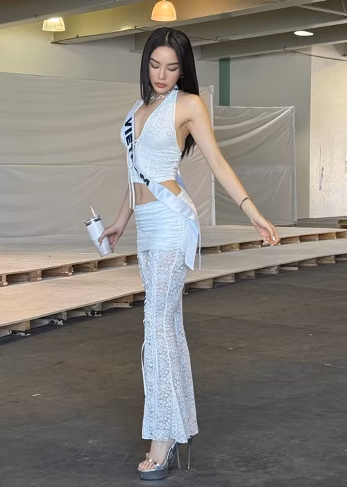 Đại diện Việt Nam sẽ trình diễn quốc phục trong bán kết Miss Universe 2024 dự kiến diễn ra vào ngày 14/11 tại Mexico. Ảnh: FB Kỳ Duyên.