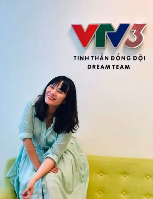 Nữ biên tập viên chia sẻ về việc gắn bó với VTV: "Một tình yêu lớn tôi đã theo đuổi, không phai nhạt".