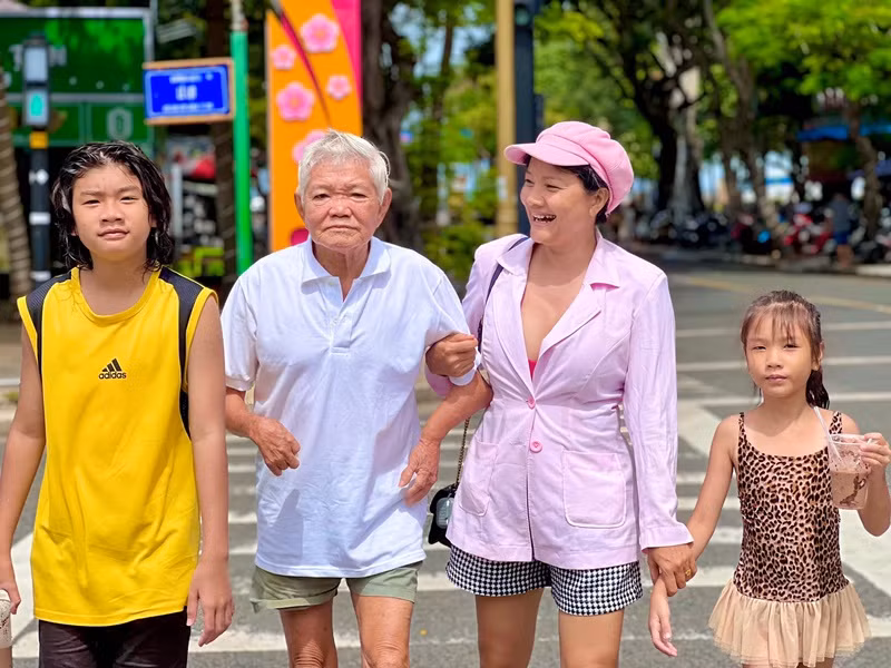 Rảnh rỗi, Kiều Trinh đưa cả gia đình đi du lịch.