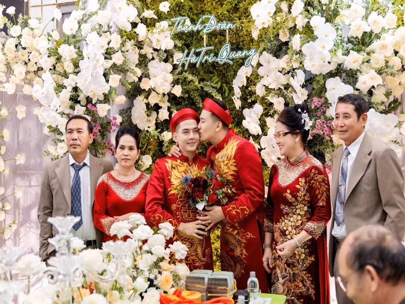 Năm 2023, Hà Trí Quang và Thanh Đoàn tổ chức đám hỏi hoành tráng.
