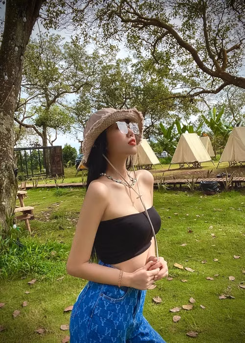 Tình mới của Quang Minh không hoạt động trong showbiz Việt.
