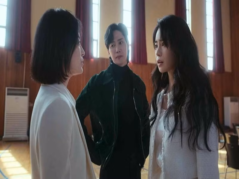 Park Sung Hoon gây chú ý khi đóng vai phản diện Jeon Jae Joon trong phim truyền hình The glory. Ảnh: Znews.