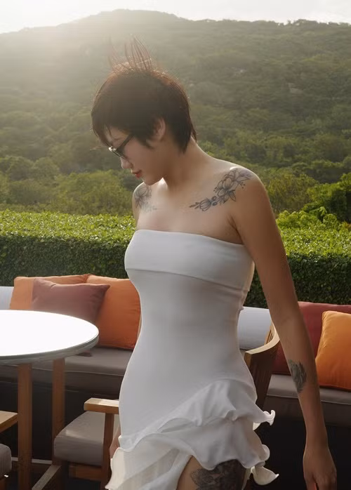 Bạn thân của Đàm Thu Trang có nhiều hình xăm lớn gây chú ý. Ảnh: FB Pông Chuẩn.