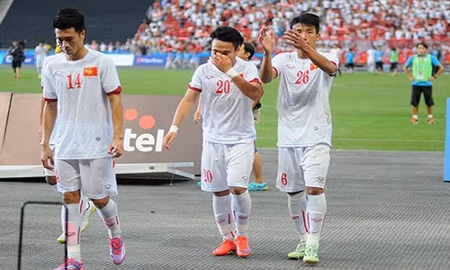 Cau thu U23 VN tuyet thuc, khoc nhieu sau that bai
