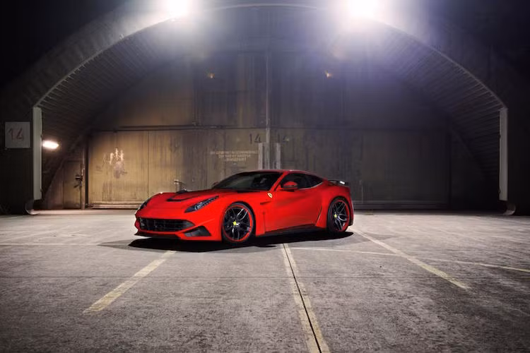 So với chiếc F12Berlinetta nguyên bản, sản phẩm độ của Novitec Rosso lần lượt mạnh hơn 41 PS và 32 Nm.