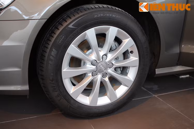 Hướng tới mức tiêu thụ nhiên liệu thấp, A6 Ultra được lắp vành cỡ nhỏ chỉ 17 inch kèm theo loại lốp "siêu tiết kiệm" của Michelin. Tuy nhiên khách hàng có nhu cầu có thể nâng cấp lên vành 18 inch chữ V 10 chấu thể thao hơn.