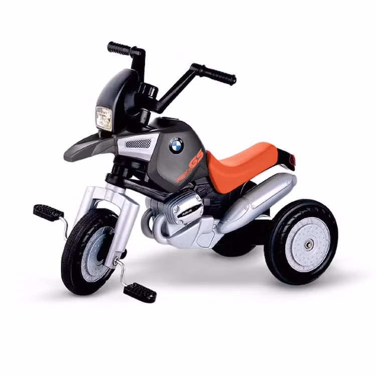 Những ông bố đang lái chiếc "cào cào" R1200GS Adventure của BMW chắc chắn sẽ muốn sắm cho con phiên bản đạp chân "mini" của nó, với giá 125 USD (2,72 triệu đồng).