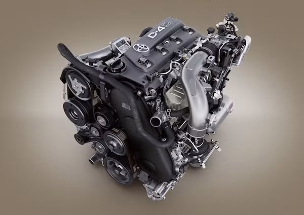 Toyota Fortuner moi lo hang loat thong tin 