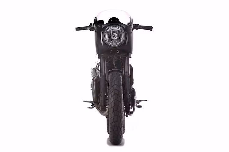 Trên thực tế, dù có tên gọi Cafe Racer nhưng tay lái của S.C.R. vẫn cao hơn so với những chiếc cafe racer truyền thống.