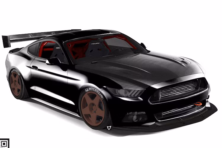 Trong số 8 mẫu xe Ford Mustang độ sắp được Ford đem tới triển lãm SEMA, bản độ có tên gọi Bisiboost của hãng Bisimoto dựa trên Mustang EcoBoost 2.3 mang kiểu dáng giống xe đua nhất. Bisimoto đã nâng cấp động cơ của xe lên tới 590 mã lực, kèm theo nhiều chi tiết khác từ xe đua.