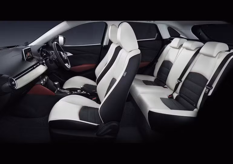 Hệ dẫn động cầu trước là trang bị chuẩn của xe.