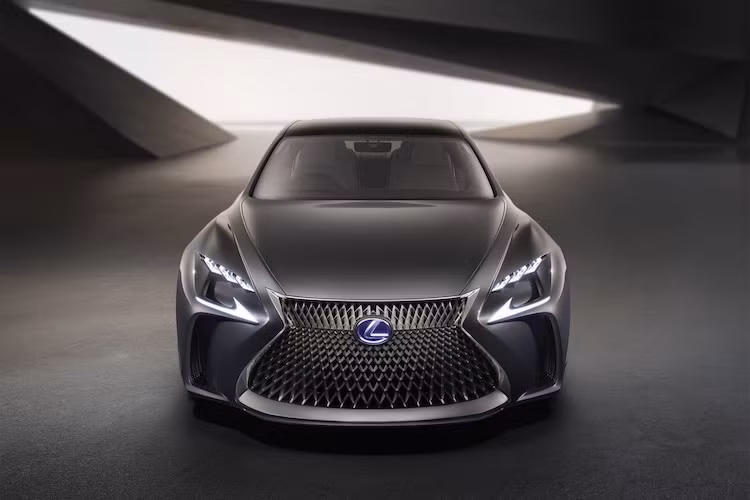 Được thiết kế theo triết lý L-Finesse mới nhất của Lexus, LF-FC cũng sở hữu thiết kế sắc sảo, hấp dẫn đặc trưng của Lexus hiện nay, với các đặc trưng như lưới tản nhiệt Spindle Grille hay các đèn pha độc đáo.