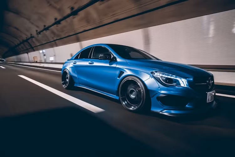 Tuy nhiên khi trang bị bộ widebody này, khách hàng sẽ phải cân nhắc kỹ khi rất khó để đưa chiếc xe "về zin" do các vè xe gốc buộc phải cắt bớt và khoan lỗ mới có thể lắp đặt.