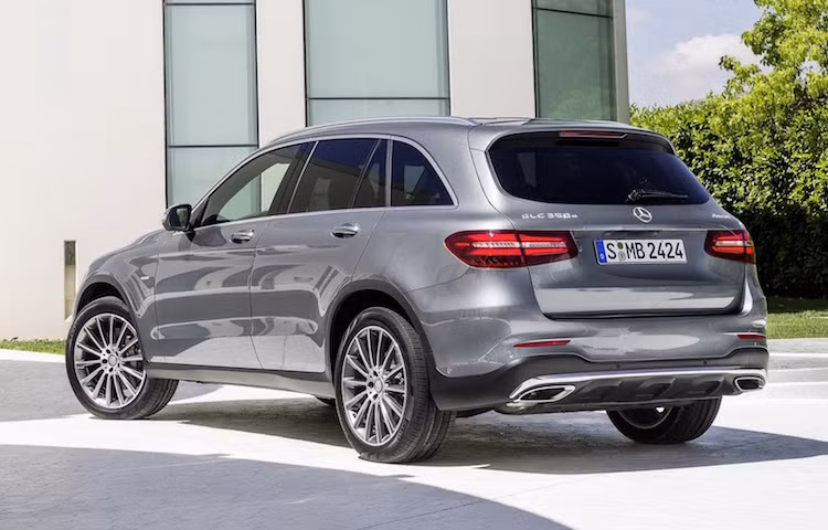 Theo Mercedes, GLC có hệ số cản khí động học thấp nhất trong phân khúc, chỉ đạt cd=0,31. Điều này sẽ giúp cải thiện mức tiêu thụ nhiên liệu của xe.