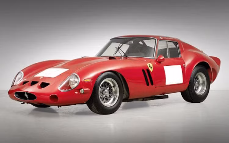 Ferrari 250 GTO đời 1962, được bán với giá chốt 12,8 triệu USD vào năm 2014 (tương đương 856,48 tỷ đồng theo tỷ giá hiện nay).