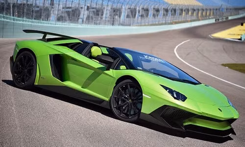 Lamborghini xac nhan sap co phien ban Aventador mui tran