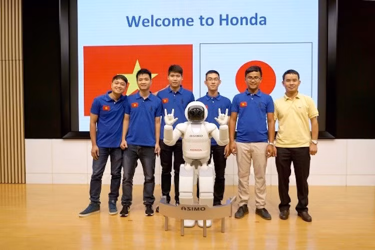 Cuộc thi Lái xe sinh thái - Tiết kiệm nhiên liệu Honda được Công ty Honda Việt Nam tổ chức lần đầu tiên vào năm 2010. Sau 6 năm tổ chức, cuộc thi đã thu được những thành công đáng kể với số lượng các đội tham gia ngày càng tăng và thành tích được nâng cao qua từng năm tổ chức.