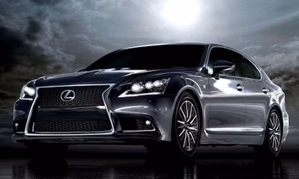 Lexus se ra mat 