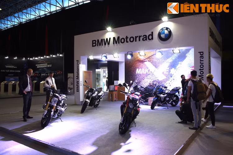 "Đối trọng" của Ducati ở mảng xe máy tại VIMS là chi nhánh xe máy Motorrad của BMW, với những mẫu xe như S1000R, R Nine T, S1000XR...