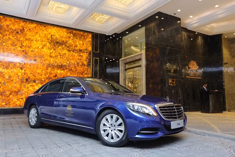 Trong đó, chiếc S400L là dòng xe cao cấp nhất, hội tụ những tiện nghi xa hoa và công nghệ hiện đại mới nhất.