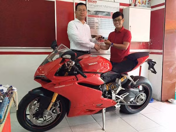 Sieu moto 1299 Panigale tien ty tai VN da co chu so huu-Hinh-2