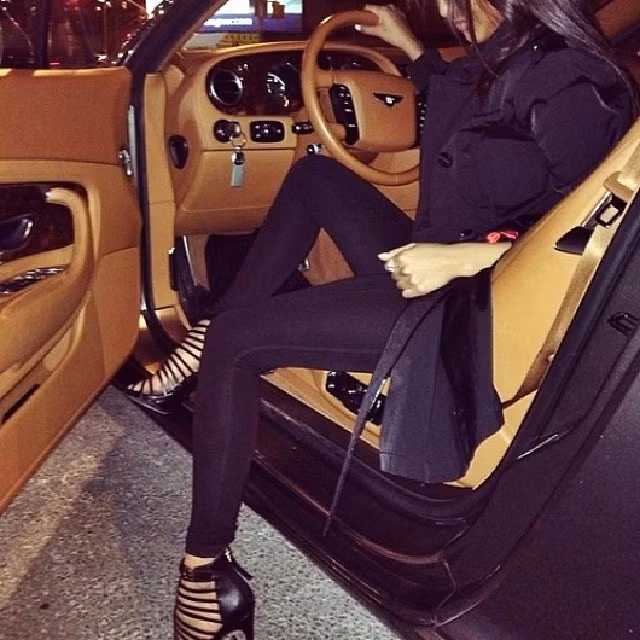 Bentley Continental GT được khá nhiều quý cô ở Dubai ưa chuộng...