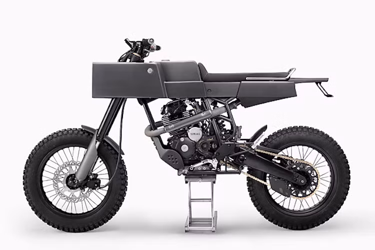 9 - Yamaha Scorpio Thrive: Tới từ xưởng Thrive Motorcycles ở Jakarta, Indonesia, chiếc xe côn tay rẻ tiền Yamaha Scorpio đã được "lột xác" với thiết kế vuông vức "có một không hai", được lấy cảm hứng từ phim Star War.
