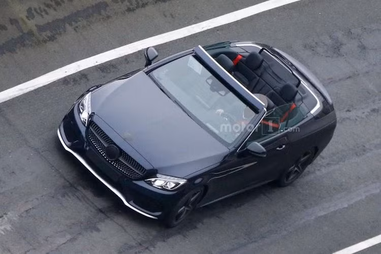 Mercedes được dự đoán sẽ bán C-Class Cabriolet vào khoảng giữa năm 2016. Như vậy, có thể hãng sẽ chính thức giới thiệu chiếc xe tại triển lãm Geneva tới.