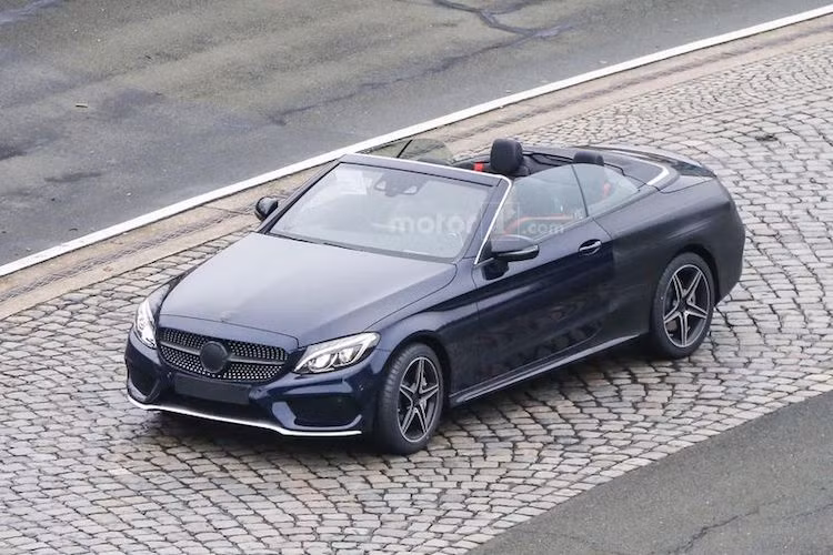 Lo dien xe sang mui tran gia re Mercedes C-Class