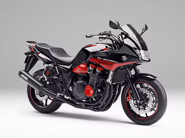 Bên cạnh đó, dòng sport touring CB1000 Super Bol'd Or cũng được cập nhật phiên bản mới.