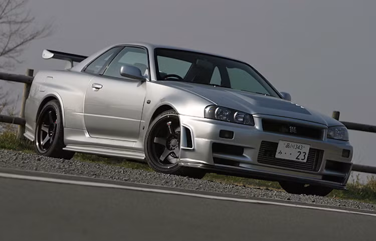 Nó là chiếc Z-Tune thương mại đầu tiên được chế tạo ra bởi Nismo, được bán cho một người sưu tập xe ở Nhật vào năm 2009.