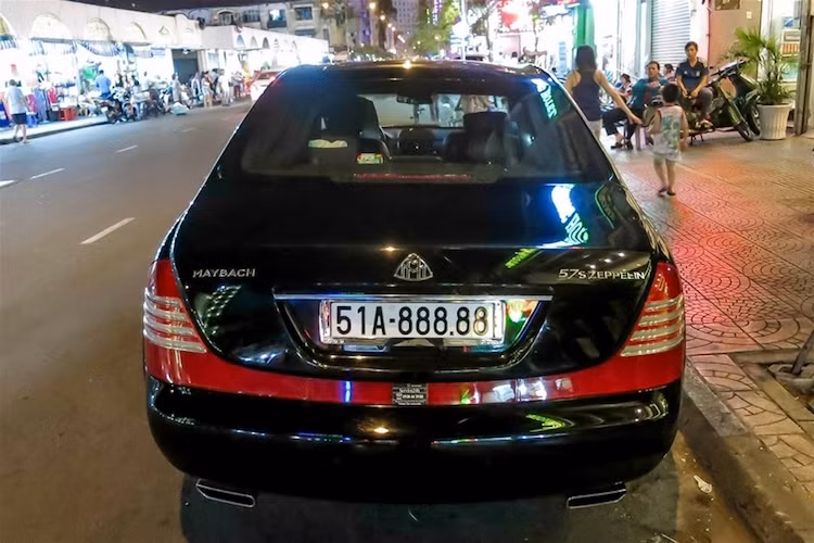 Sau khi về Hải Phòng, chiếc Maybach 57S đã được bán lại cho một "đại gia" ở Sài Gòn với giá lên tới 25 tỷ và sau đó được đeo biển "ngũ quý 8" cực đẹp 51A-888.88.