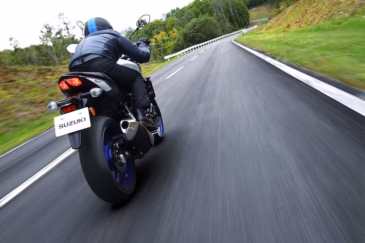 Với SV650, Suzuki hy vọng rằng hãng có thể thu hút được nhiều khách hàng quay trở lại với thương hiệu hơn, đồng thời "lôi kéo" thêm nhiều tay lái trẻ nâng cấp từ các dòng xe với phân khối từ 250-400 cc.