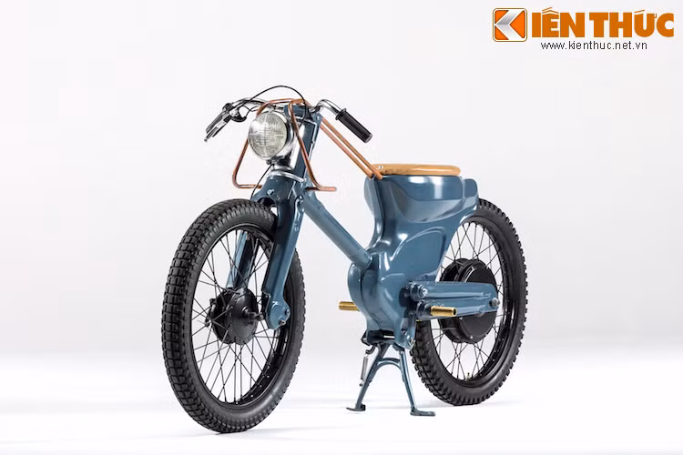  Chiếc Cub đặc biệt này có tên Deus Electric, được tạo ra bởi Ryan Mischkulnig và Joe Fischer tới từ Úc.