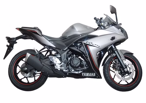 Yamaha ra mat Sportbike R25 ban 2016 gia 97 trieu