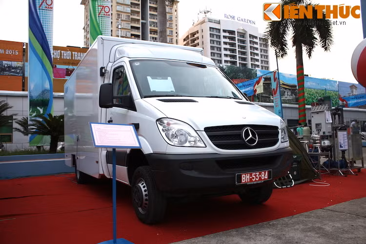 Cũng dựa trên chassis Mercedes Sptinter, mẫu xe trinh sát chất độc NBC Ranger này dùng để trinh sát phát hiện, cảnh báo các chất độc, chất phóng xạ và đánh giá sơ bộ, lấy mẫu phân tích các tác nhân sinh học để ứng phó trong các sự cố về chất độc, hạt nhân.