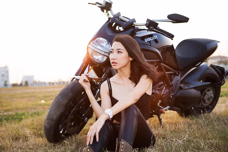 Đó là một đánh giá đầy khách quan, và khách hàng cũng có chung nhận xét như vậy. Bằng chứng là cho tới nay, đã có tổng cộng hơn 25.000 chiếc Diavel tới tay khách hàng trên toàn Thế giới.