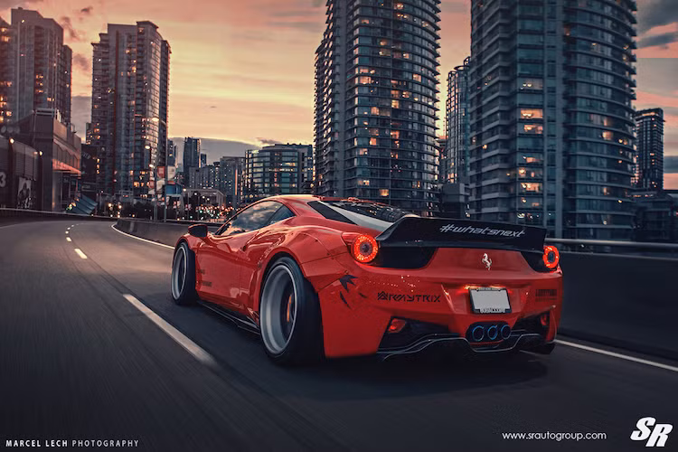 Về mặt hiệu năng, chiếc 458 Italia không có thay đổi gì ở động cơ.