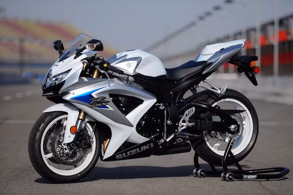 Dung mo co Suzuki GSX-R the he moi vao nam sau-Hinh-2